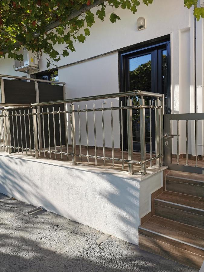 Apartamento Mama Kitsa Sarti Exterior foto